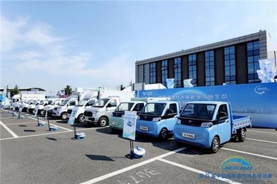 北汽雷驰新能源旗舰小卡震撼上市，开启城市物流绿色新纪元